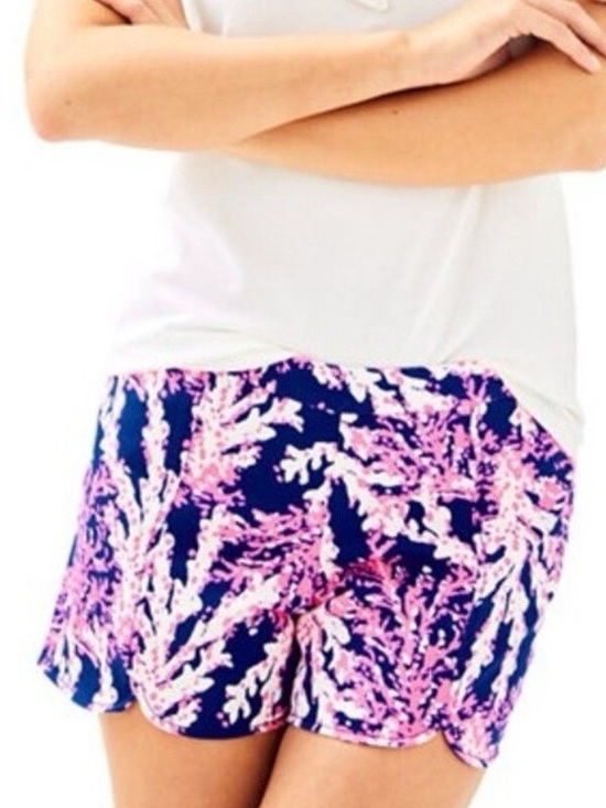 Lilly Pulitzer Pants - Lilly Pulitzer Hazelle Stretch Short in Nauti Navy Beyond The Sea Sz 10